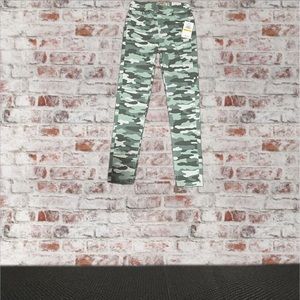 💖Bundle & Save Baby/Kids Items💖 NWT Lucky Brand Girls Camo Jegging (8-10)